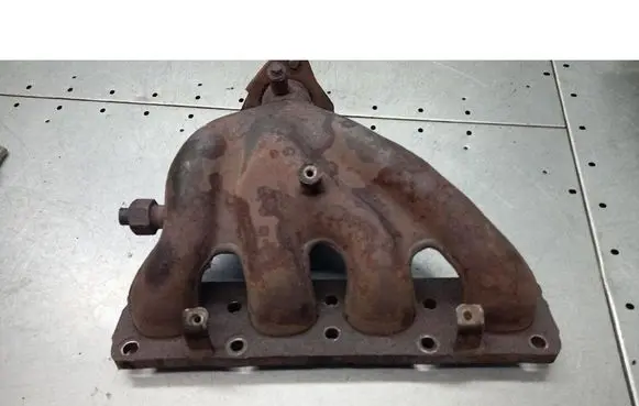 Mazda 626 Exhaust manifold