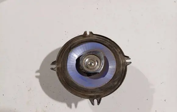 Audi A3 S3 8L Front door speaker