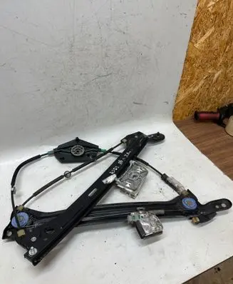 Audi A5 Sportback 8TA Front door electric window regulator 