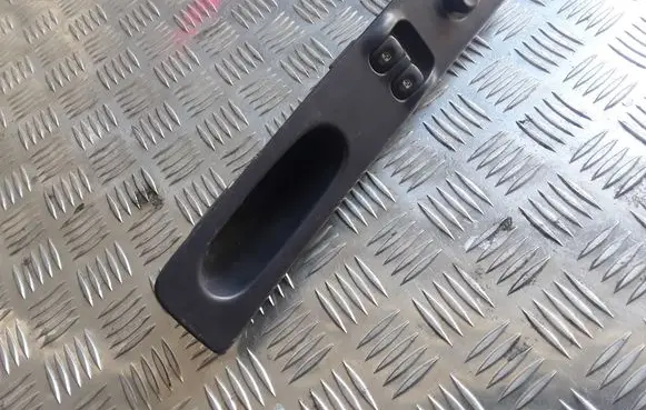 Renault Espace III Electric window control switch 7701708150