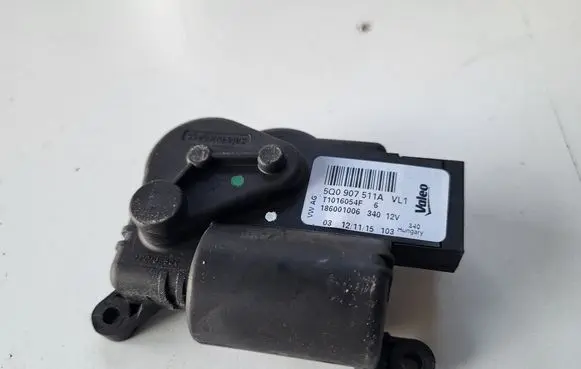 Skoda Octavia Mk3 (5E) A/C air flow flap actuator/motor 5Q0907511A