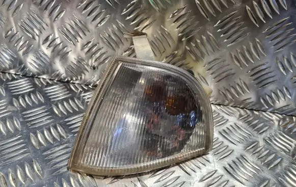 Skoda Octavia Mk1 (1U) Front indicator light 1U0953049