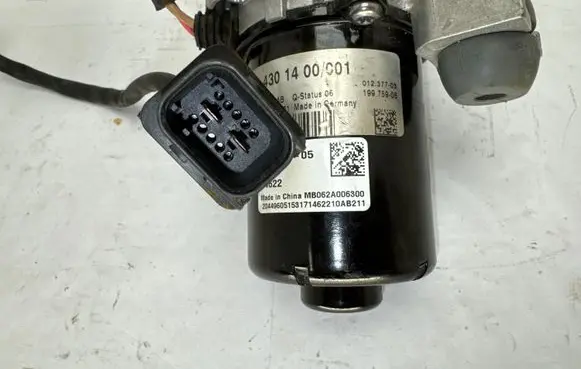 Mercedes-Benz CLA C118 X118 Electric auxiliary coolant/water pump A0004301400 20449605 2230607161