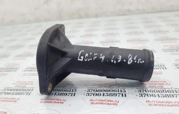 Volkswagen Golf IV Engine coolant pipe/hose 038121121