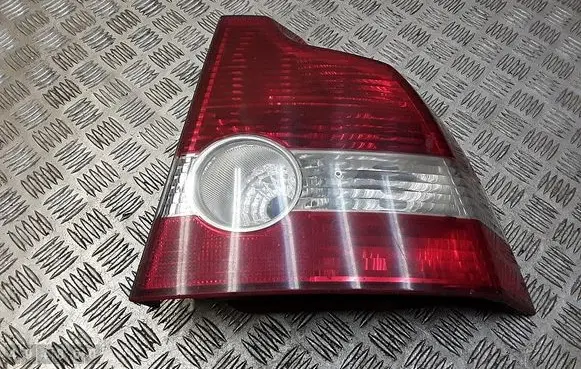 Volvo S40, V40 Rear/tail lights 30678740