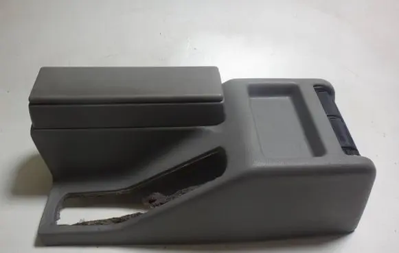BMW 5 E34 Center console