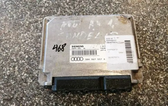 Audi A4 S4 B5 8D Engine control unit/module 3B0907557A 5WP429101