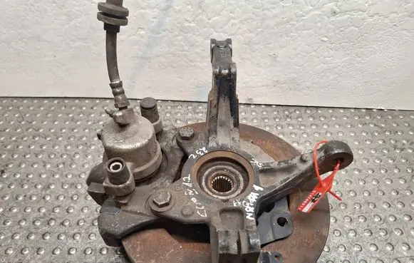 Renault Clio IV Front wheel hub spindle knuckle S147660111 400145894R