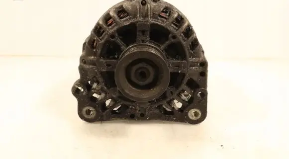 Volkswagen Polo IV 9N3 Generator/alternator 03D903025J