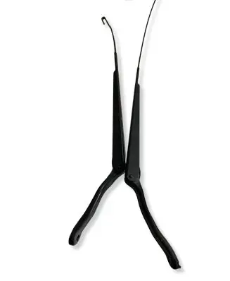 Ford Fiesta Front wiper blade arm 322