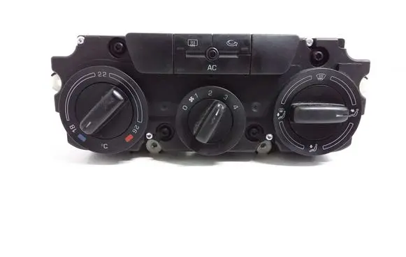 Skoda Octavia Mk2 (1Z) Climate control unit