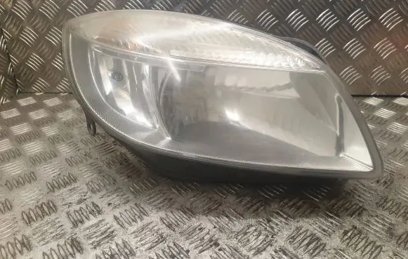 Skoda Fabia Mk2 (5J) Headlight/headlamp 41414143 41424144