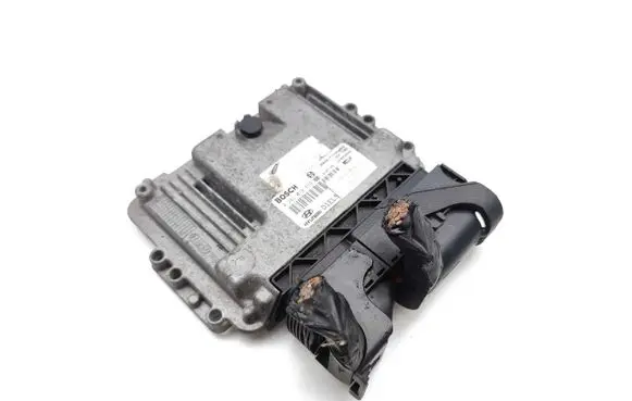 Hyundai ix35 Engine control unit/module 39120-2A001 0281019639