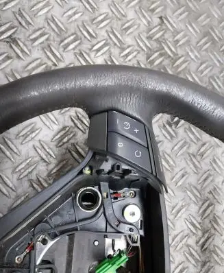 Volvo S60 Steering wheel 08666887