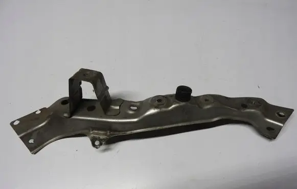 Toyota Auris 150 Headlight/headlamp mounting bracket 23424ewww