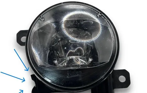 Maserati Levante Front fog light 4862 670033497
