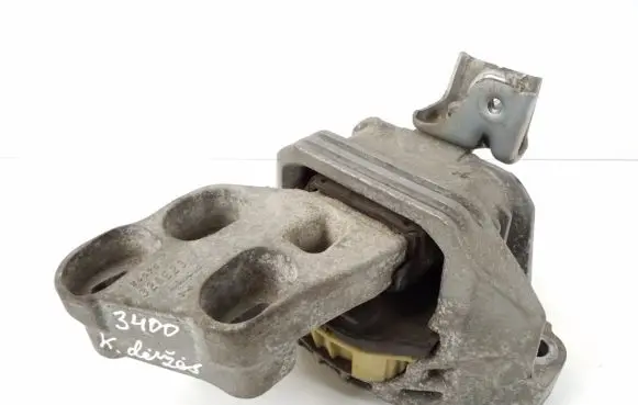 Mercedes-Benz GLA W156 X156 Gearbox mount A2462400217