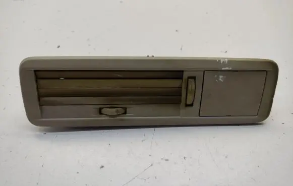 Mercedes-Benz Vito Viano W447 Air vent grill in roof A4478307100