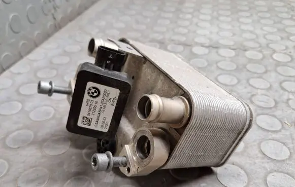 BMW i4 Air conditioning (A/C) air dryer 9418878