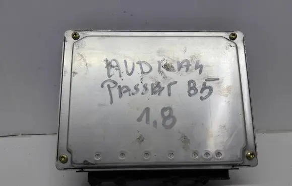 Audi A4 S4 B5 8D Engine control unit/module 0261204183