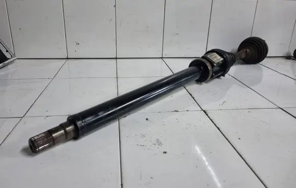 Volvo V70 Front driveshaft P8689211 T040624