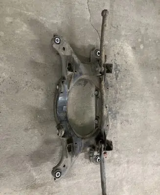 Land Rover Evoque I Rear subframe 