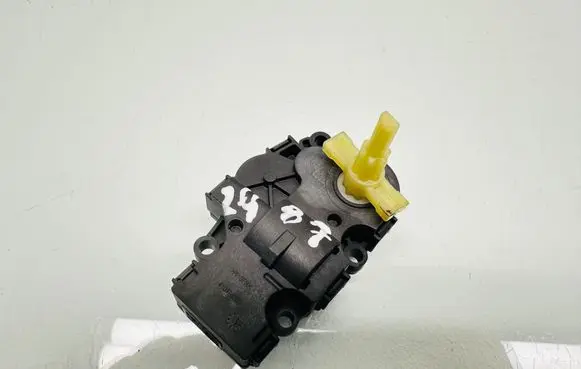 Volvo S90, V90 Air flap motor/actuator 410478280