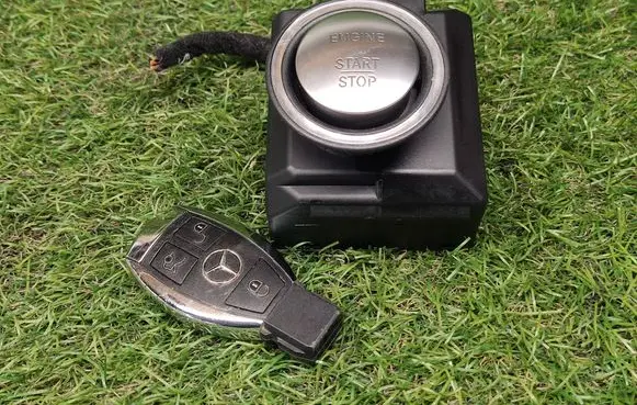 Mercedes-Benz E W212 Ignition lock A2189053501