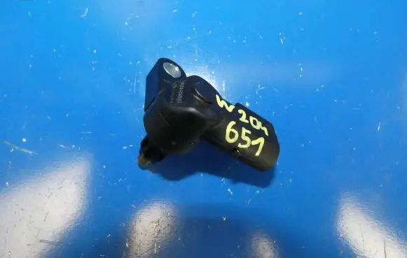 Mercedes-Benz C W204 Reversing light switch sensor A2035450106