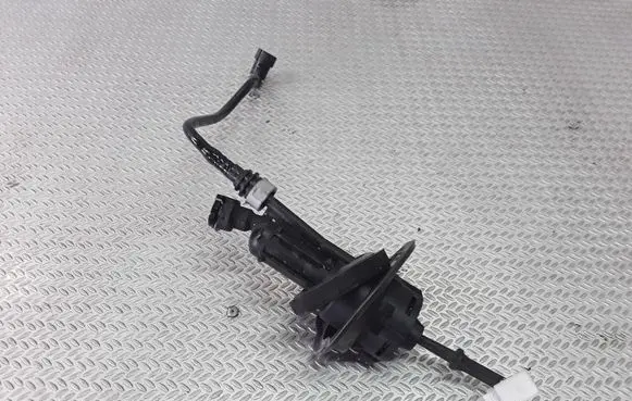 Volvo V50 Clutch master cylinder 