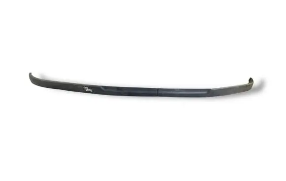 Front bumper lip