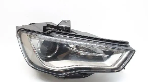 Audi A3 S3 8V Headlight/headlamp 8V0941006D
