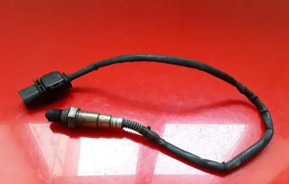 Skoda Octavia Mk2 (1Z) Lambda probe sensor 03L906262 0281004085 0281004086