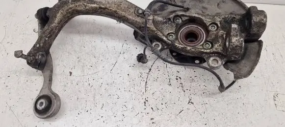 Front wheel hub