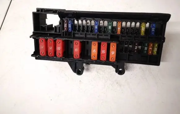 BMW 7 E65 E66 Fuse box set 18560