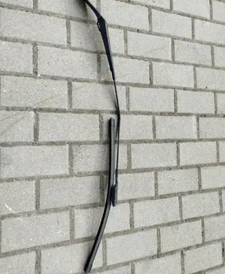 Volvo V40 Front wiper blade arm 31276060