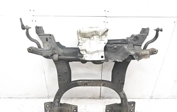 Mercedes-Benz A W176 Front axle beam BLK.SNK.KOL.W176
