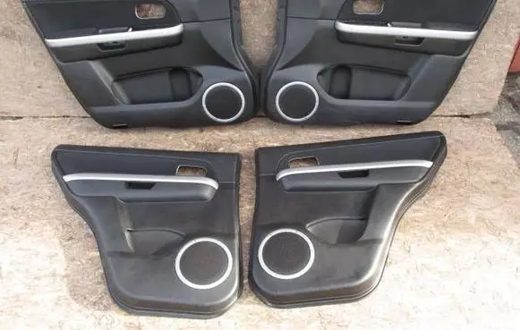 Suzuki Grand Vitara II Door card panel trim set 