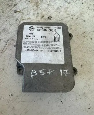 Volkswagen PASSAT B5.5 Airbag control unit/module 1C0909605B 35010209E 5WK43124