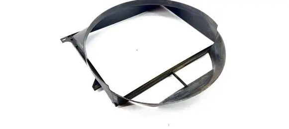 BMW 5 E34 Radiator cooling fan shroud 1712371