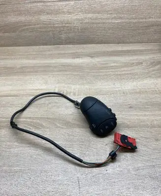 Renault Megane II Steering wheel buttons/switches 