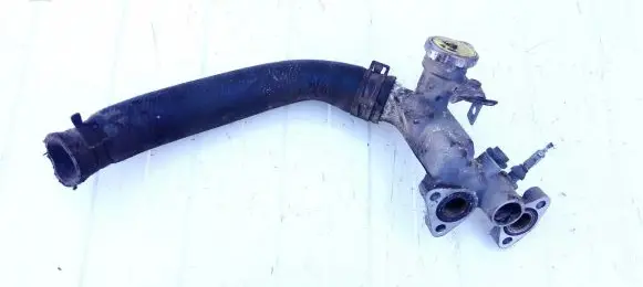 Mazda Xedos 9 Engine coolant pipe/hose