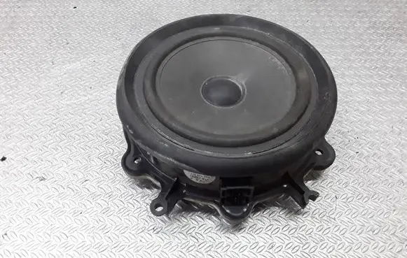 Audi A4 S4 B7 8E 8H Front door speaker 8E0035411