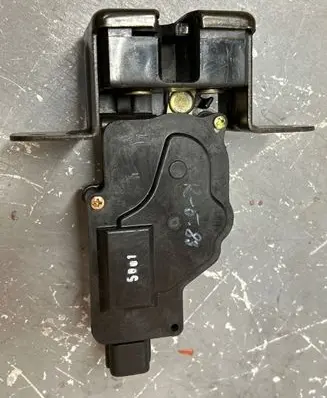 KIA Sorento Tailgate window lock/catch/latch 871303E000