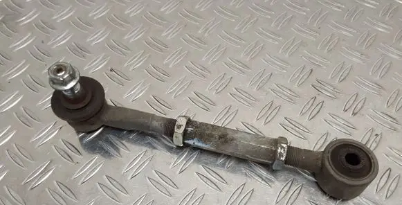 Toyota Avensis T270 Rear control arm