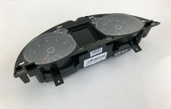 Volkswagen PASSAT B6 Speedometer (instrument cluster) 3C0920871Q H2144