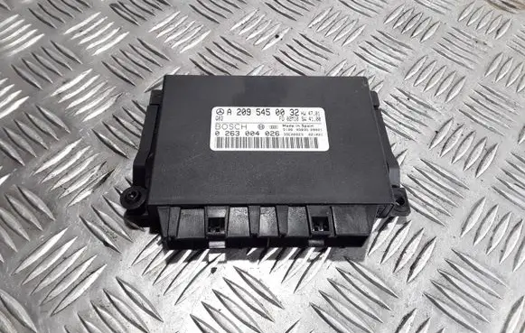 Mercedes-Benz C W203 Parking PDC control unit/module A2095450032