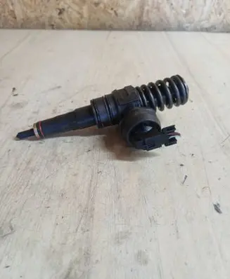 Seat Leon (1P) Fuel injector 038130073AG