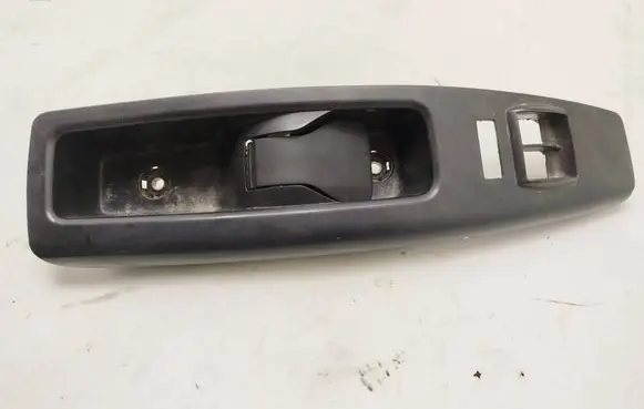 Opel Combo D Front door interior handle 735484919