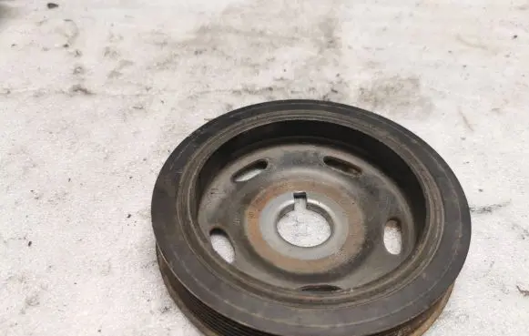 Citroen Berlingo Crankshaft pulley E110124A